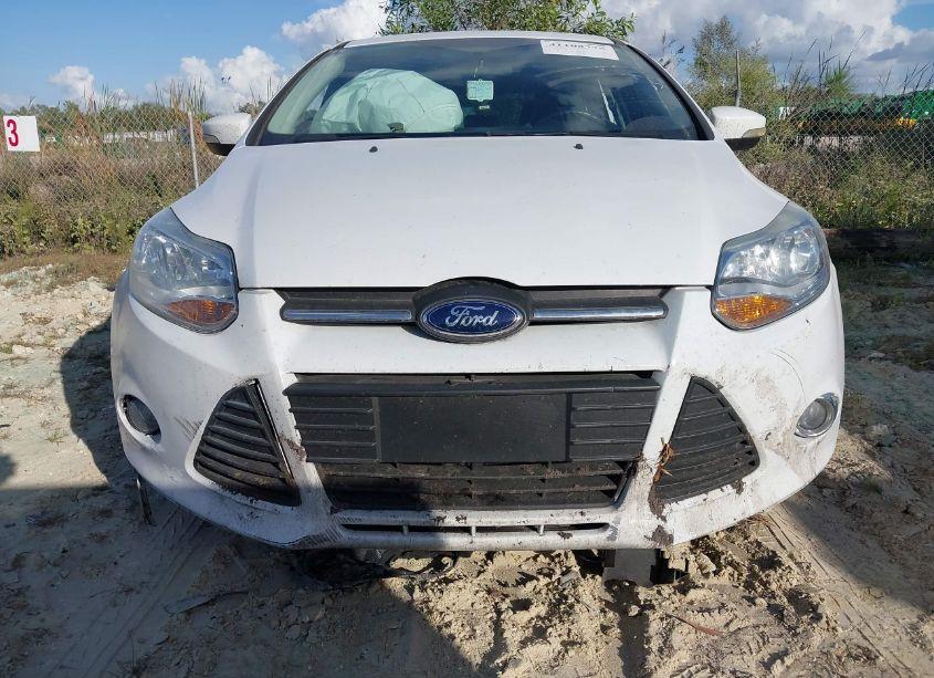 Photo 6 of 2013 Ford Focus SE (VIN 1FADP3K20DL167983)