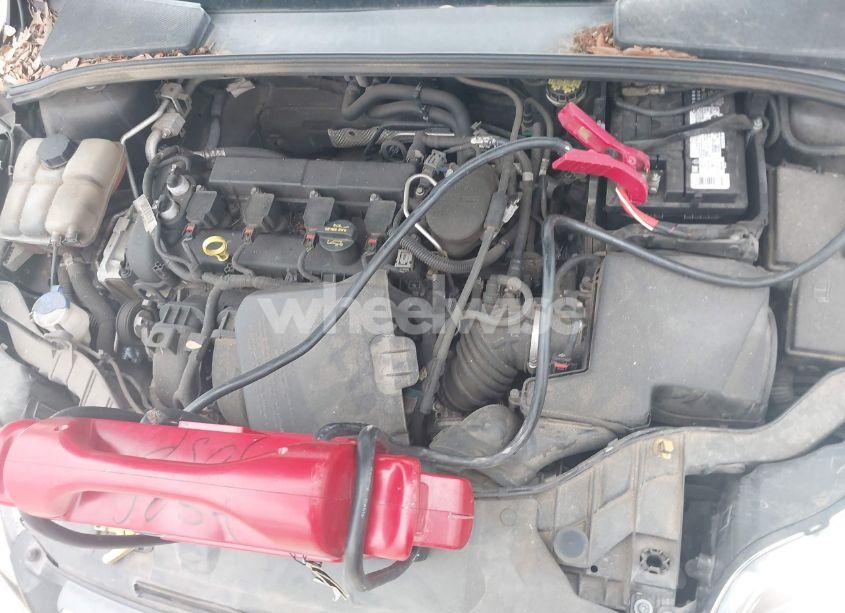 Photo 10 of 2013 Ford Focus SE (VIN 1FADP3K20DL169877)