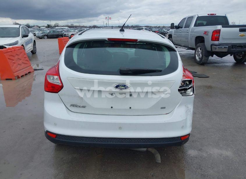Photo 16 of 2013 Ford Focus SE (VIN 1FADP3K20DL223761)
