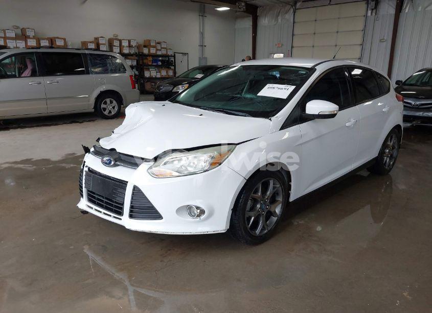 Photo 2 of 2013 Ford Focus SE (VIN 1FADP3K20DL248126)
