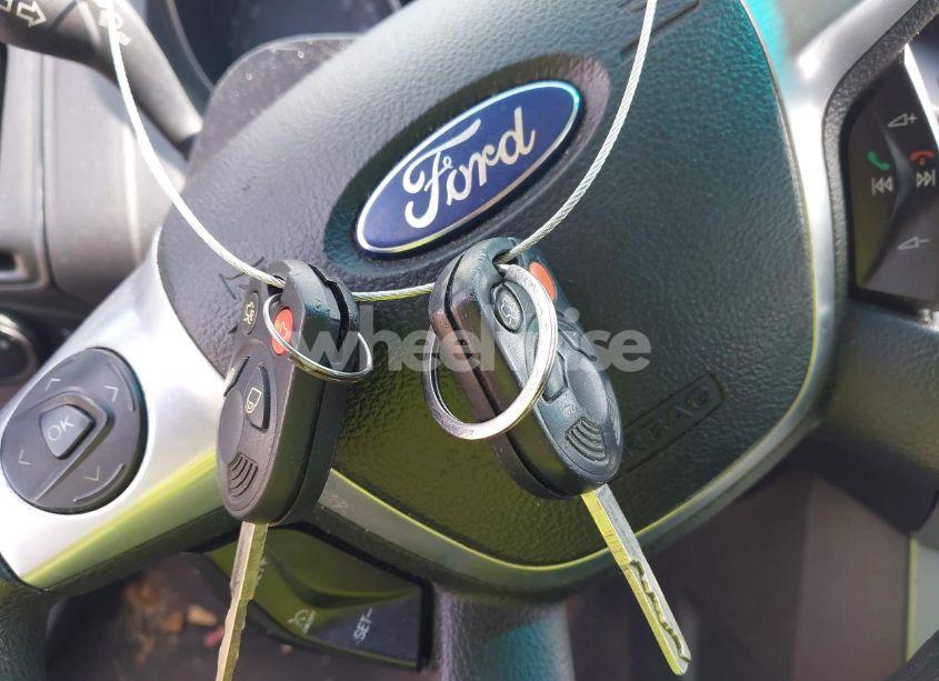 Photo 11 of 2013 Ford Focus SE (VIN 1FADP3K20DL286326)