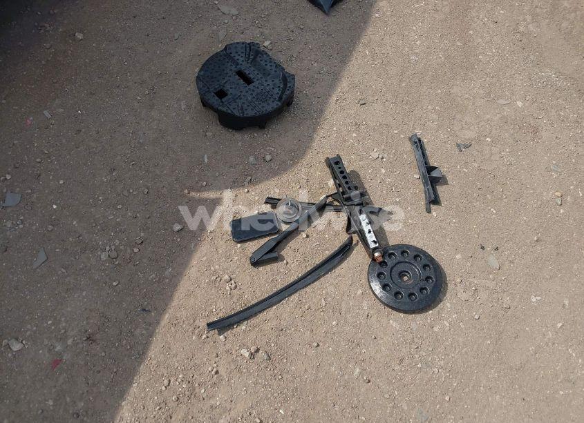 Photo 12 of 2013 Ford Focus SE (VIN 1FADP3K20DL286326)