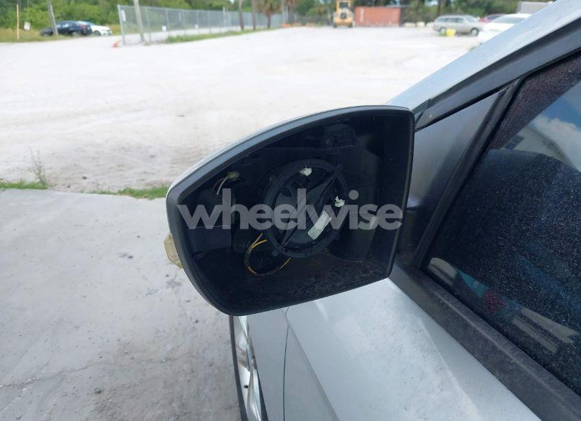 Photo 16 of 2013 Ford Focus SE (VIN 1FADP3K20DL288609)