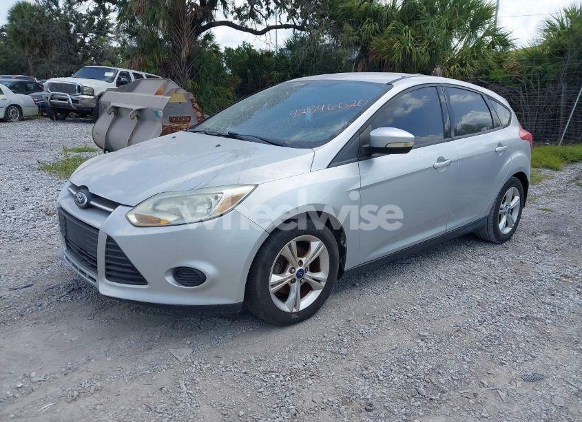 Photo 2 of 2013 Ford Focus SE (VIN 1FADP3K20DL288609)