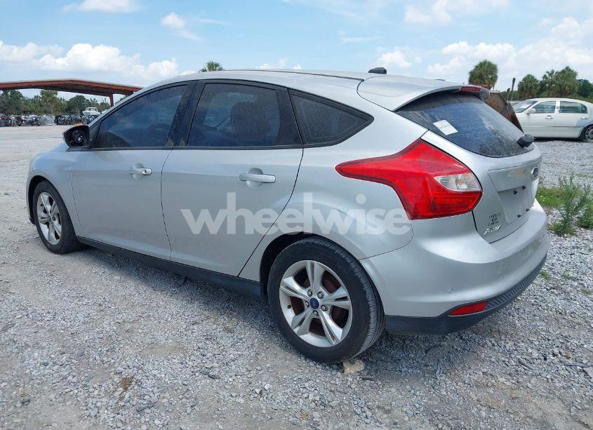 Photo 3 of 2013 Ford Focus SE (VIN 1FADP3K20DL288609)