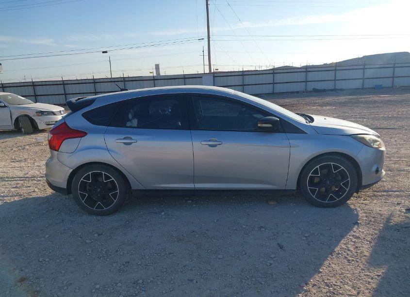 Photo 13 of 2013 Ford Focus SE (VIN 1FADP3K20DL301004)