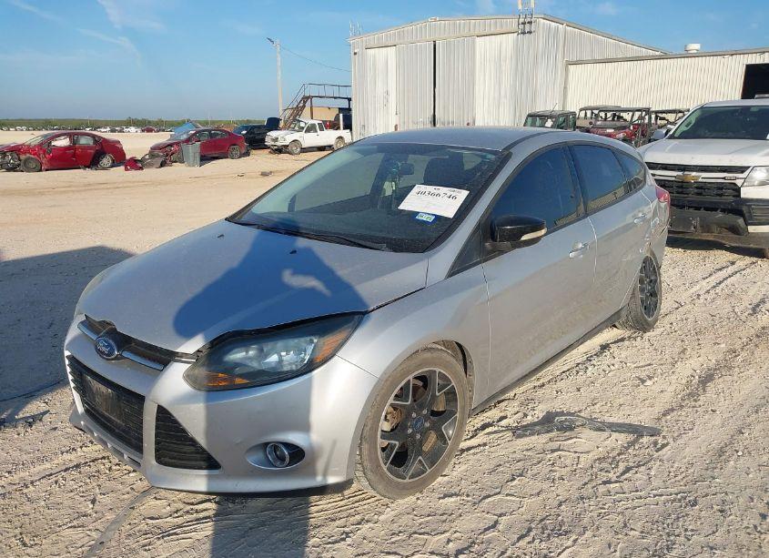 Photo 2 of 2013 Ford Focus SE (VIN 1FADP3K20DL301004)