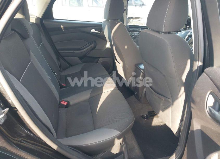 Photo 8 of 2013 Ford Focus SE (VIN 1FADP3K20DL339204)