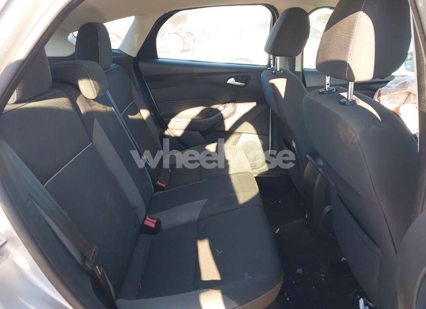 Photo 8 of 2013 Ford Focus SE (VIN 1FADP3K20DL343902)