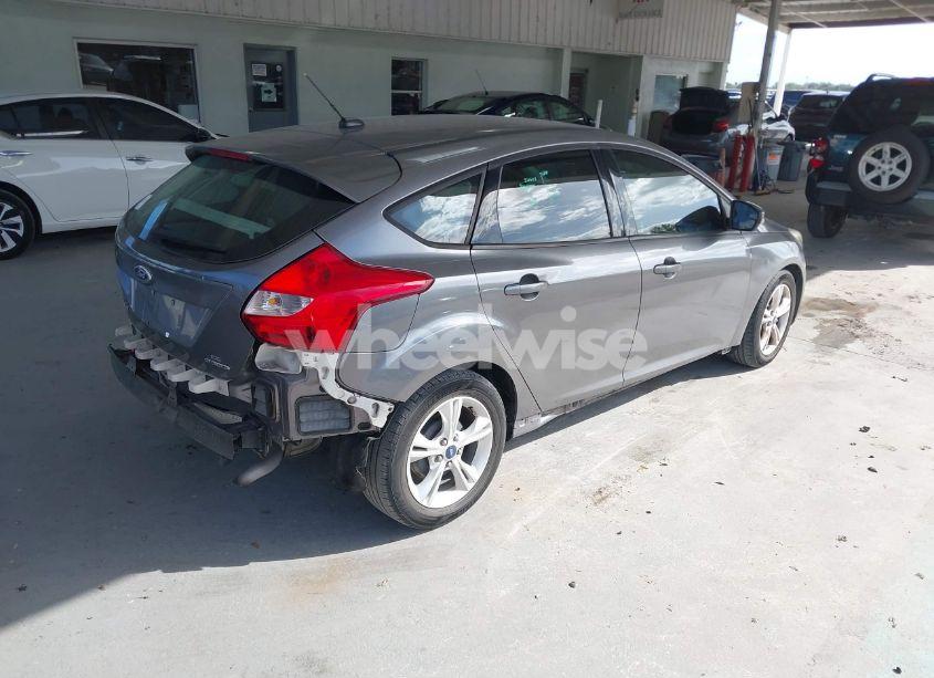 Photo 4 of 2014 Ford Focus SE (VIN 1FADP3K20EL153339)