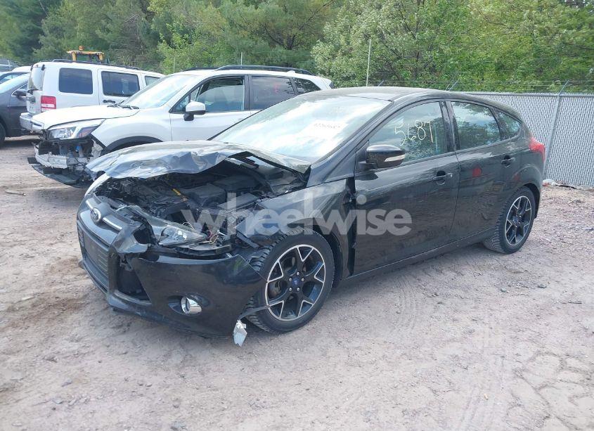 Photo 2 of 2014 Ford Focus SE (VIN 1FADP3K20EL173638)