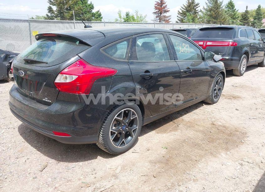 Photo 4 of 2014 Ford Focus SE (VIN 1FADP3K20EL173638)