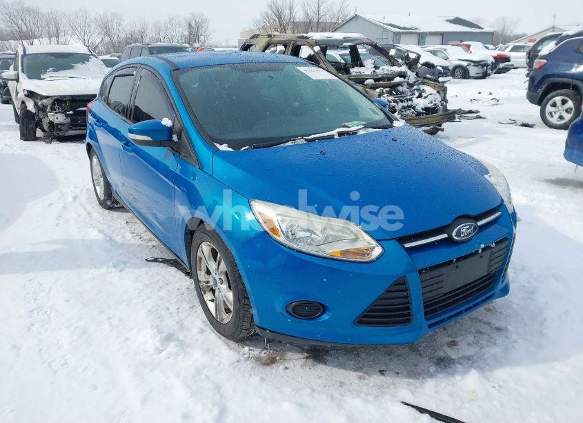 2014 Ford Focus SE (VIN 1FADP3K20EL173882) main photo