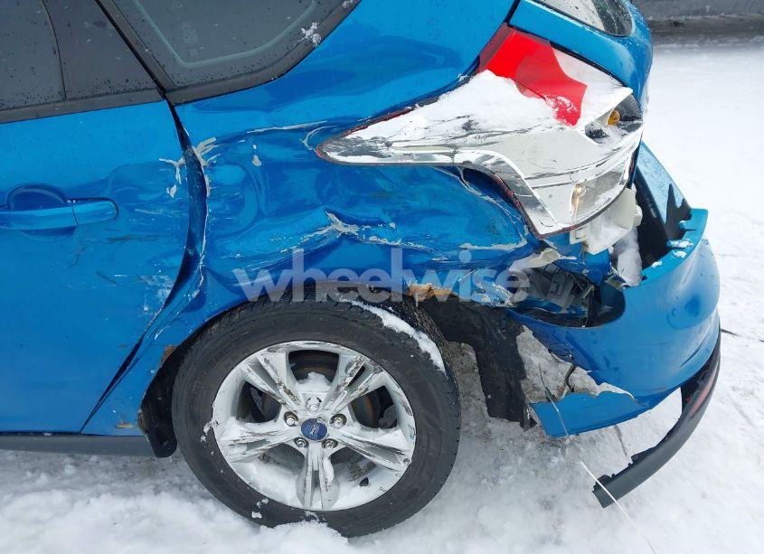 Photo 6 of 2014 Ford Focus SE (VIN 1FADP3K20EL173882)