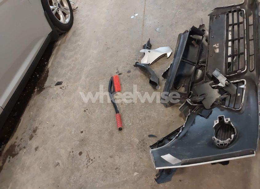 Photo 12 of 2014 Ford Focus SE (VIN 1FADP3K20EL181271)