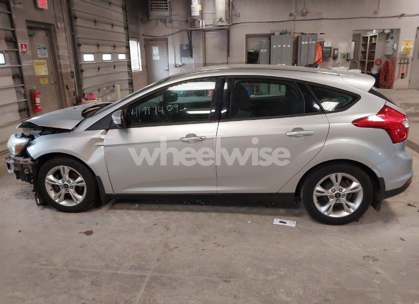 Photo 15 of 2014 Ford Focus SE (VIN 1FADP3K20EL181271)