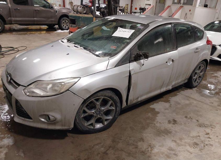 Photo 2 of 2014 Ford Focus SE (VIN 1FADP3K20EL183053)