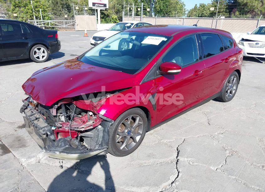 Photo 2 of 2014 Ford Focus SE (VIN 1FADP3K20EL185921)