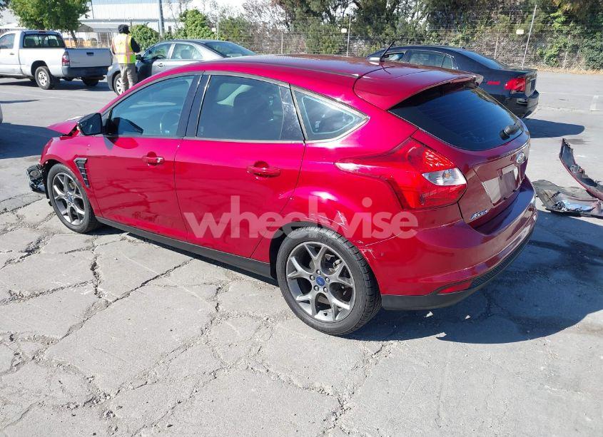Photo 3 of 2014 Ford Focus SE (VIN 1FADP3K20EL185921)