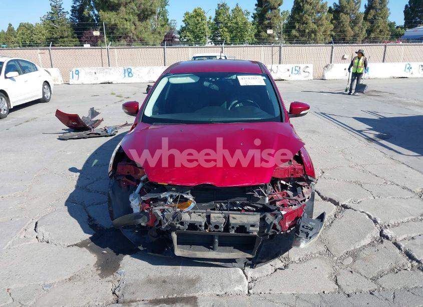 Photo 6 of 2014 Ford Focus SE (VIN 1FADP3K20EL185921)