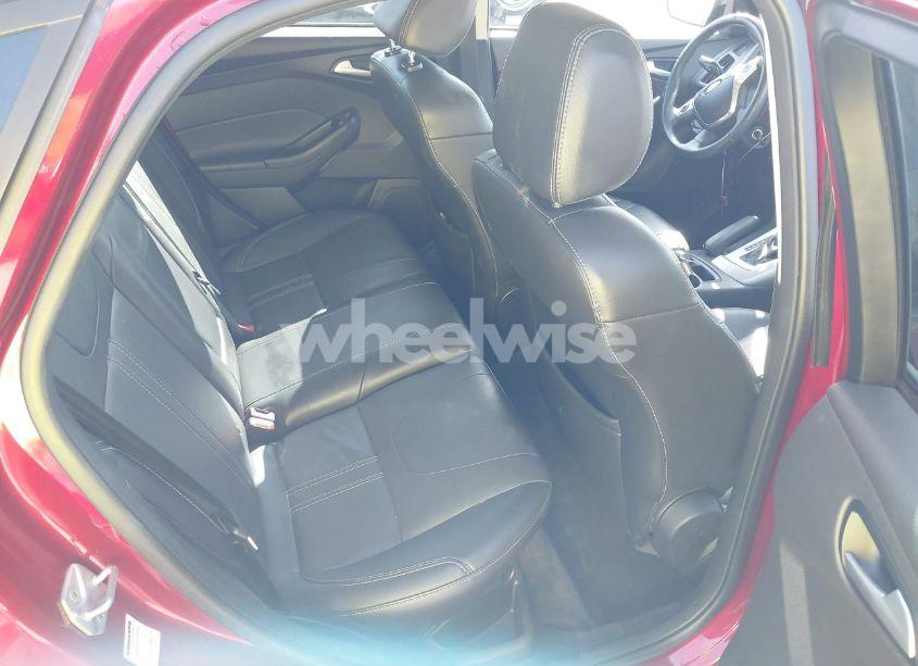 Photo 8 of 2014 Ford Focus SE (VIN 1FADP3K20EL185921)