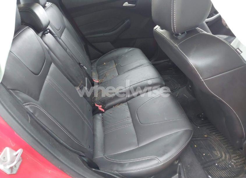Photo 8 of 2014 Ford Focus SE (VIN 1FADP3K20EL210008)