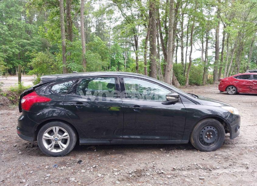 Photo 13 of 2014 Ford Focus SE (VIN 1FADP3K20EL220991)