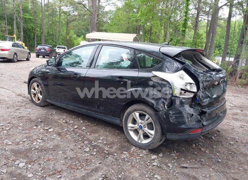 Photo 3 of 2014 Ford Focus SE (VIN 1FADP3K20EL220991)