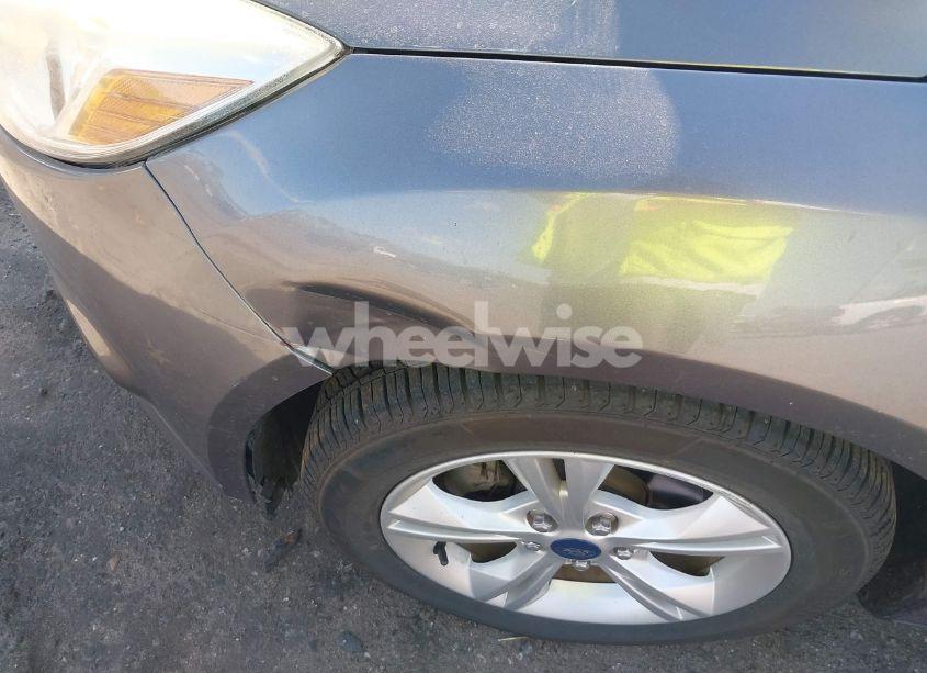 Photo 6 of 2014 Ford Focus SE (VIN 1FADP3K20EL267745)