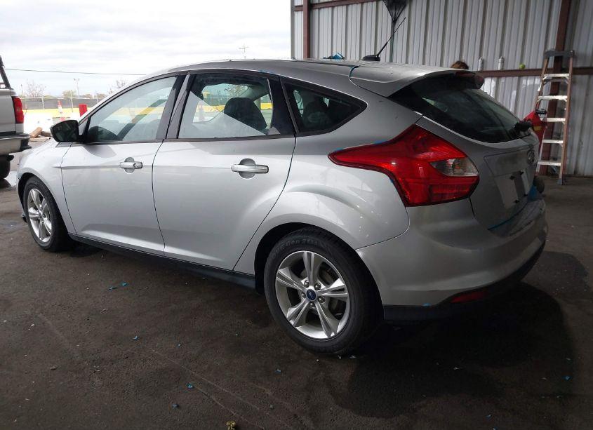 Photo 3 of 2014 Ford Focus SE (VIN 1FADP3K20EL287283)