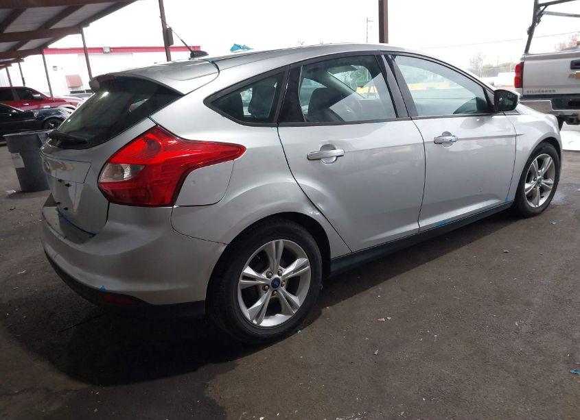 Photo 4 of 2014 Ford Focus SE (VIN 1FADP3K20EL287283)