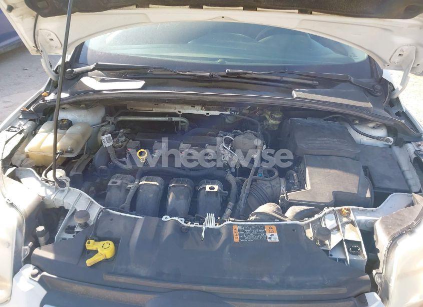 Photo 10 of 2014 Ford Focus SE (VIN 1FADP3K20EL327863)