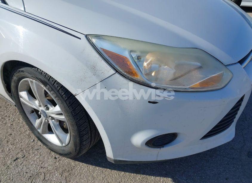 Photo 6 of 2014 Ford Focus SE (VIN 1FADP3K20EL327863)