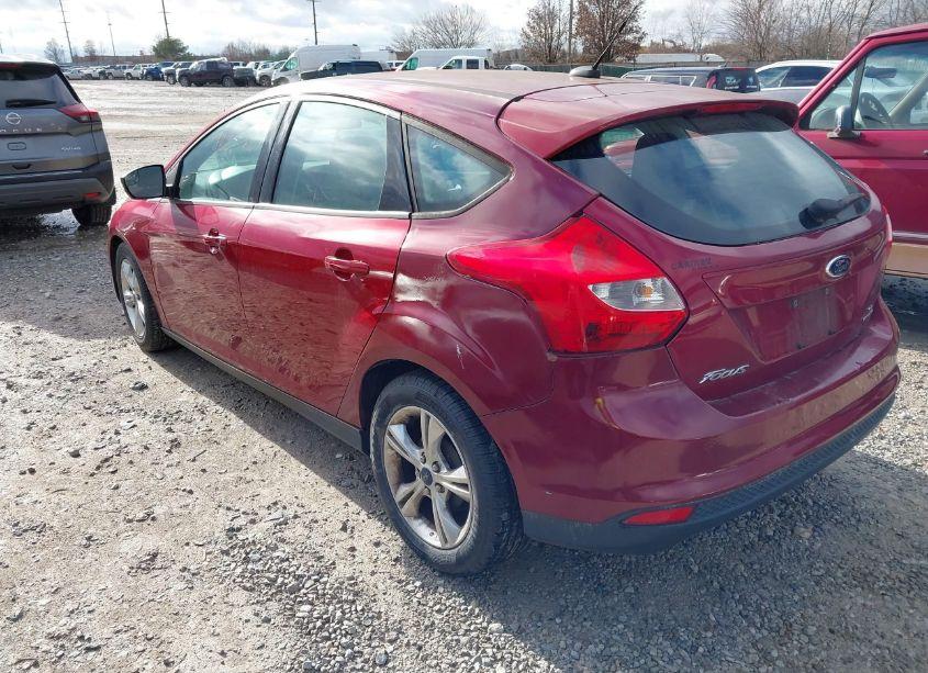 Photo 3 of 2014 Ford Focus SE (VIN 1FADP3K20EL333856)