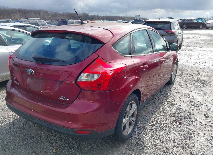 Photo 4 of 2014 Ford Focus SE (VIN 1FADP3K20EL333856)