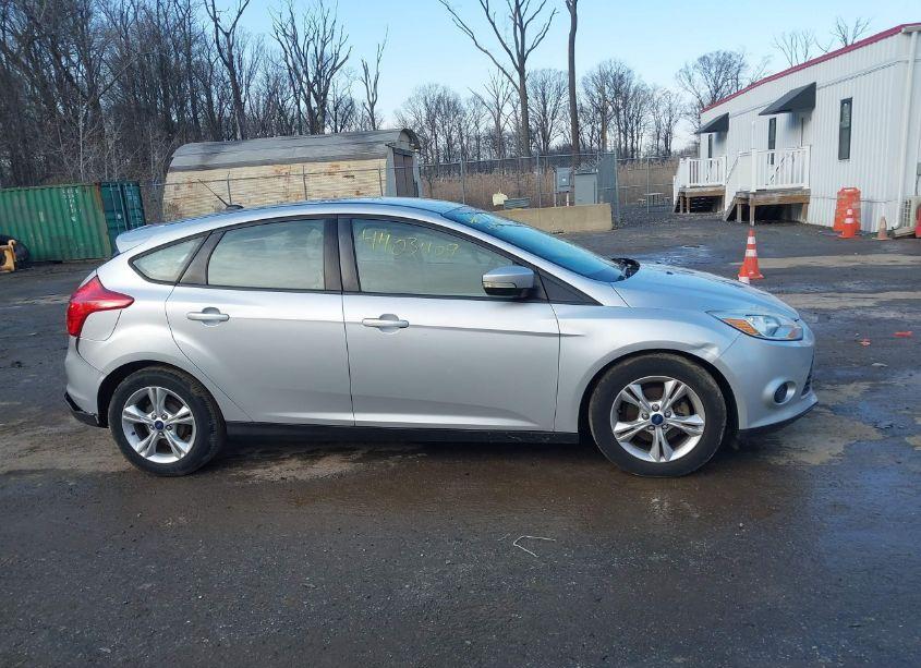 Photo 13 of 2014 Ford Focus SE (VIN 1FADP3K20EL360362)