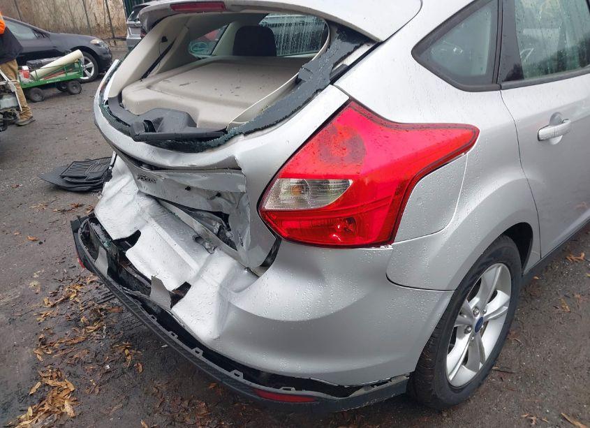 Photo 17 of 2014 Ford Focus SE (VIN 1FADP3K20EL360362)