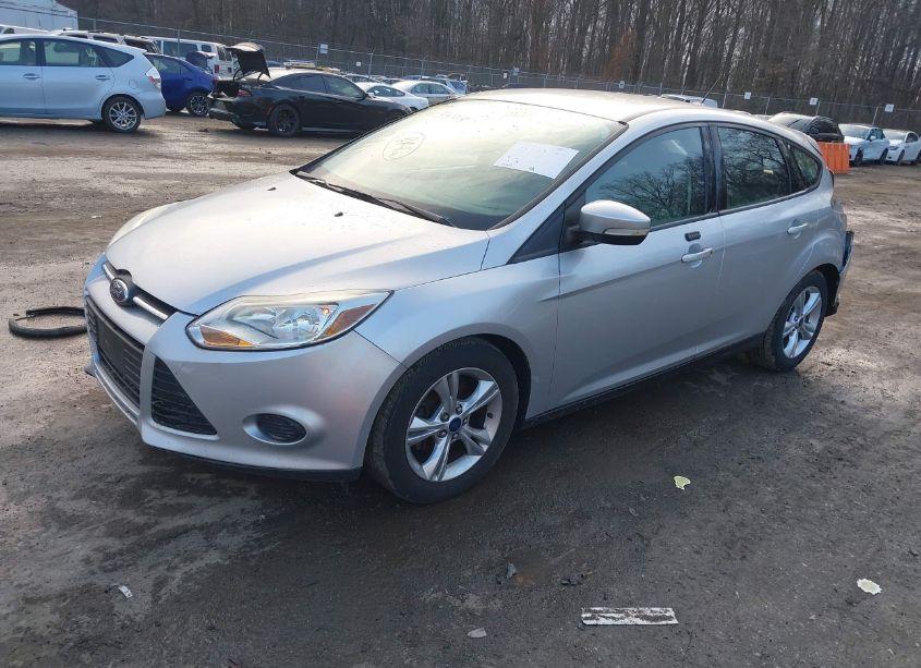 Photo 2 of 2014 Ford Focus SE (VIN 1FADP3K20EL360362)