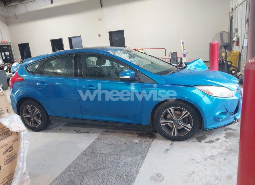 Photo 13 of 2014 Ford Focus SE (VIN 1FADP3K20EL368512)