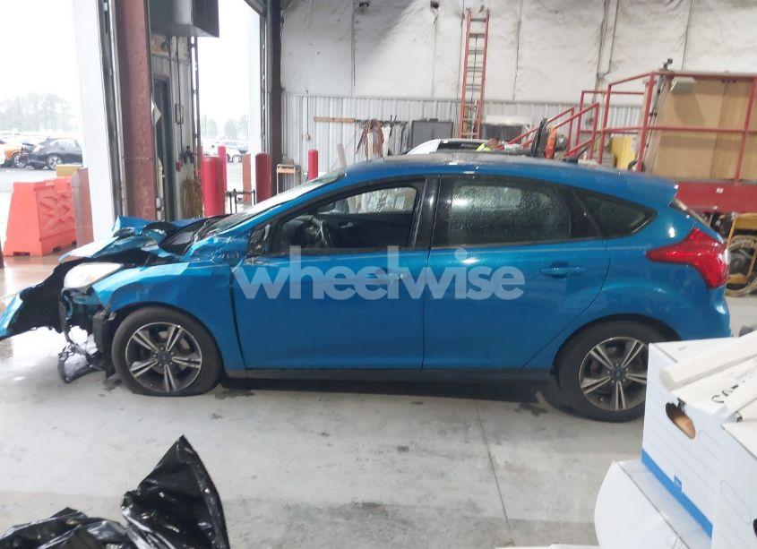 Photo 14 of 2014 Ford Focus SE (VIN 1FADP3K20EL368512)