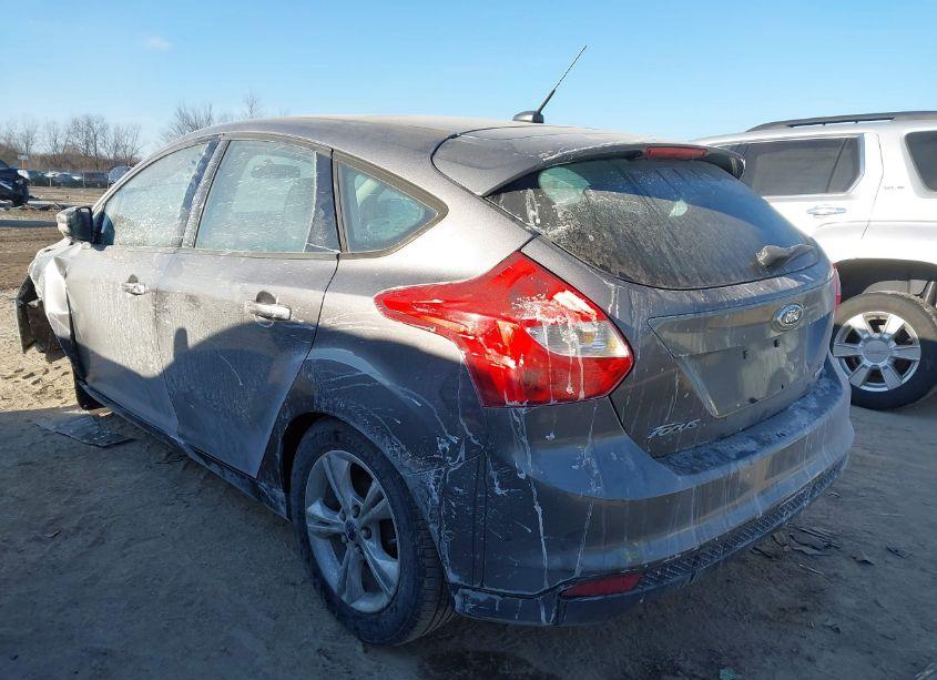 Photo 3 of 2014 Ford Focus SE (VIN 1FADP3K20EL379719)