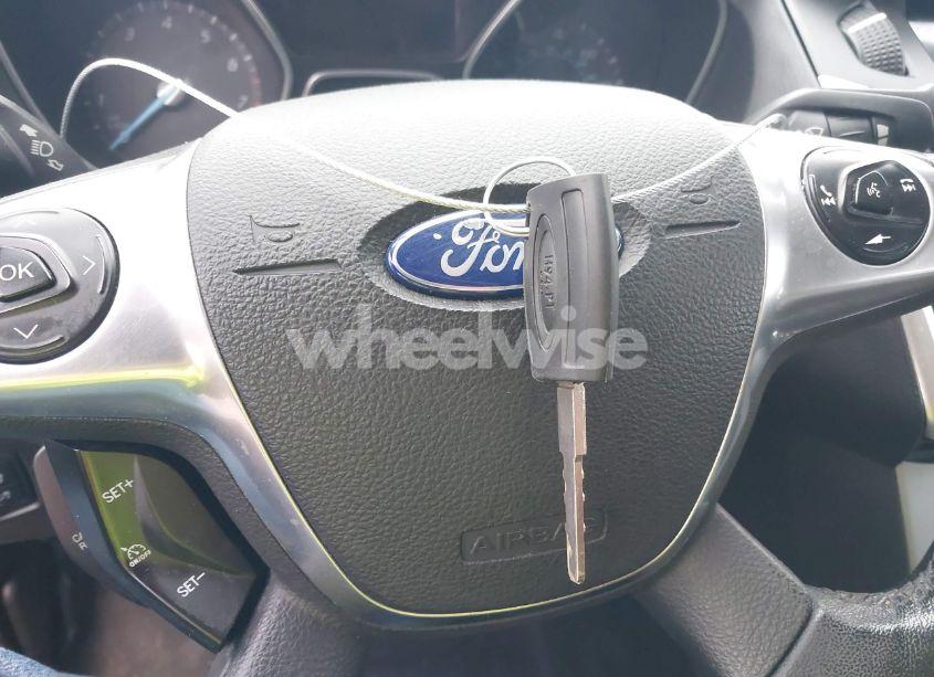 Photo 11 of 2014 Ford Focus SE (VIN 1FADP3K20EL386198)