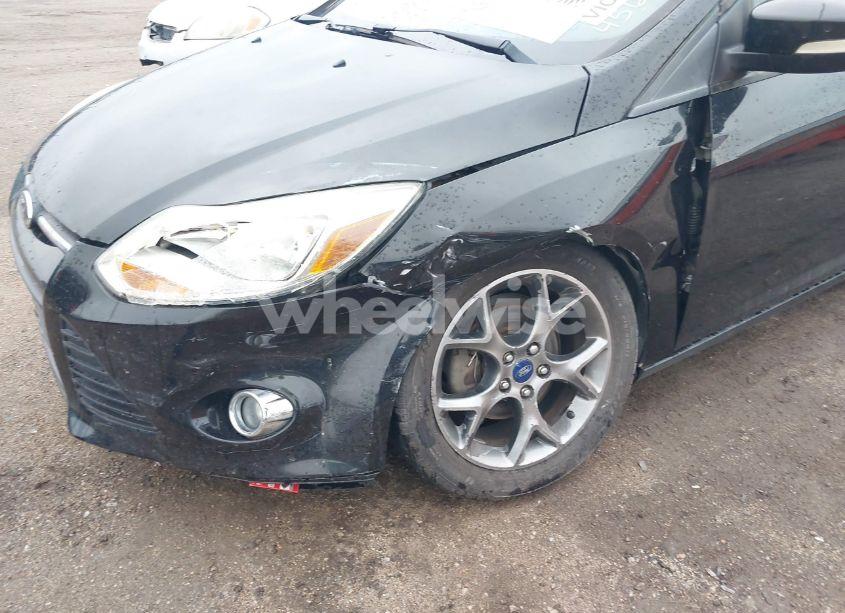 Photo 6 of 2014 Ford Focus SE (VIN 1FADP3K20EL386198)