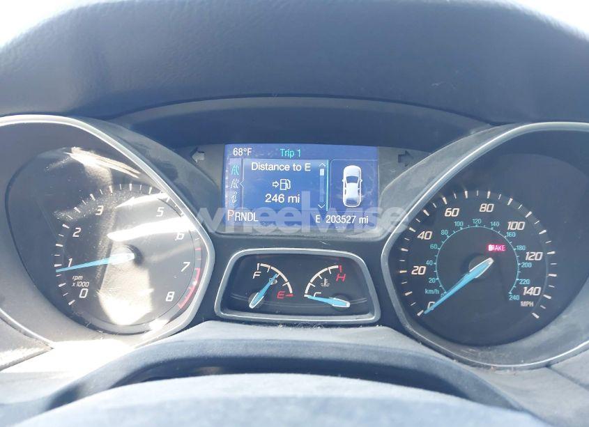 Photo 7 of 2014 Ford Focus SE (VIN 1FADP3K20EL403887)