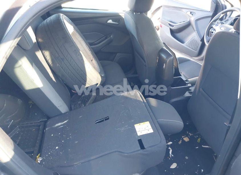 Photo 8 of 2014 Ford Focus SE (VIN 1FADP3K20EL421838)