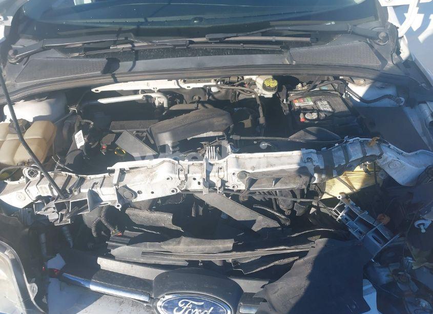 Photo 10 of 2014 Ford Focus SE (VIN 1FADP3K20EL450899)