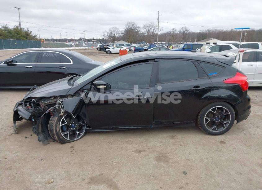Photo 14 of 2014 Ford Focus SE (VIN 1FADP3K20EL459988)