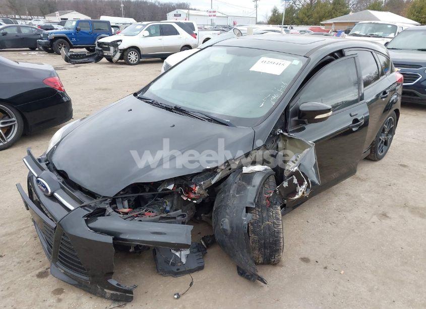 Photo 6 of 2014 Ford Focus SE (VIN 1FADP3K20EL459988)