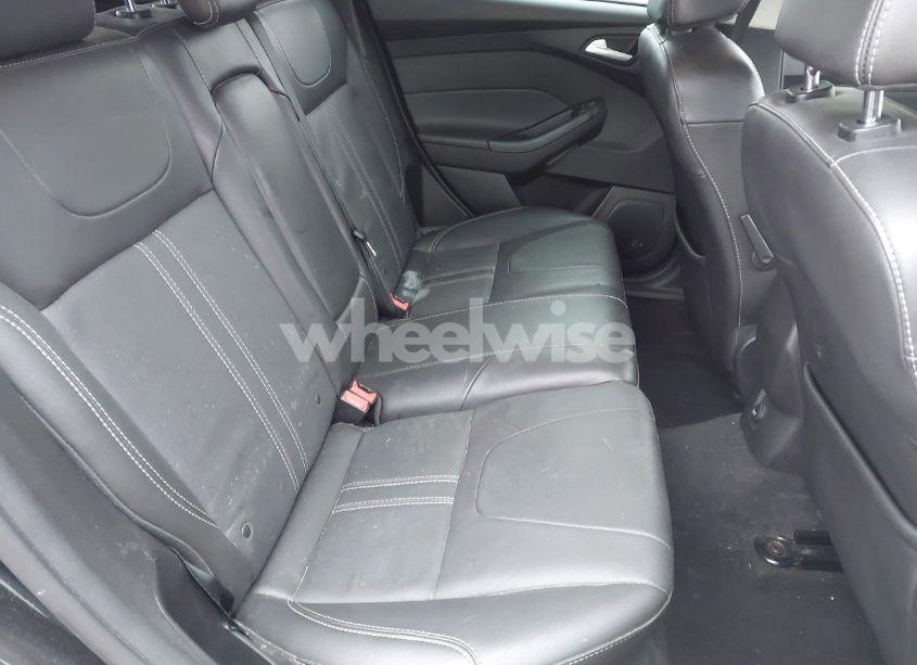 Photo 8 of 2014 Ford Focus SE (VIN 1FADP3K20EL459988)