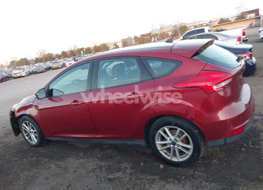 Photo 15 of 2015 Ford Focus SE (VIN 1FADP3K20FL220393)